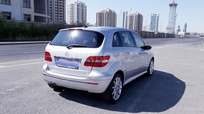 Mercedes B 200 2006, 143,000 km - 2.0 l - Bakı