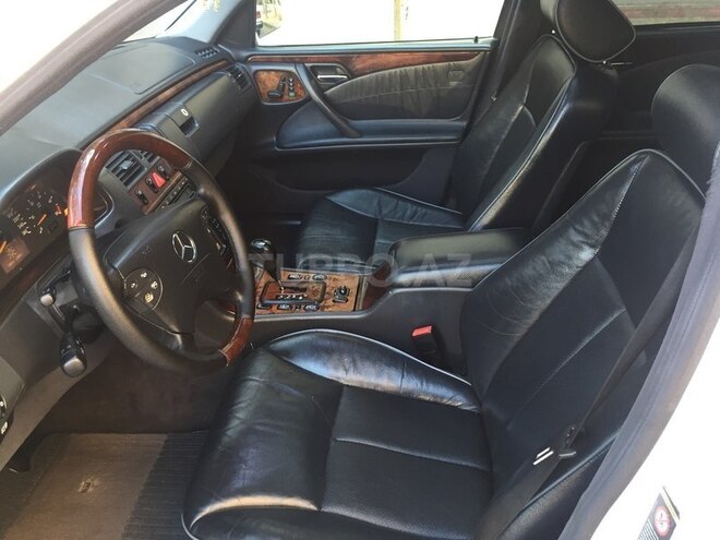 Mercedes E 320 2000, 210,500 km - 3.2 l - Bakı