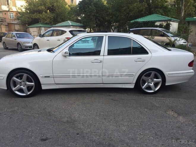 Mercedes E 320 2000, 210,500 km - 3.2 l - Bakı