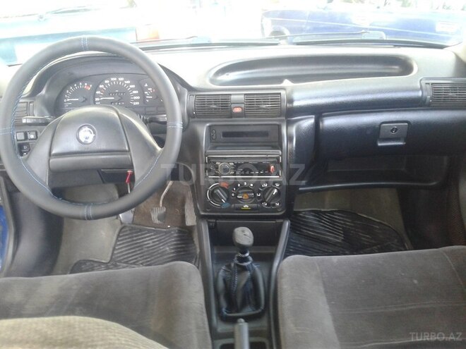 Opel Antara 1993, 45,888 km - 1.6 l - Şəki