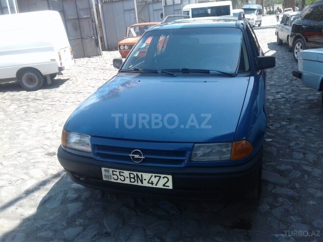 Opel Antara 1993, 45,888 km - 1.6 l - Şəki