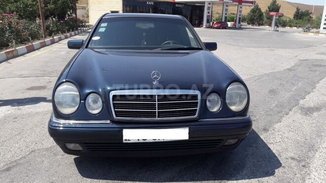 Mercedes E 320 1997, 285,000 km - 3.2 l - Bakı