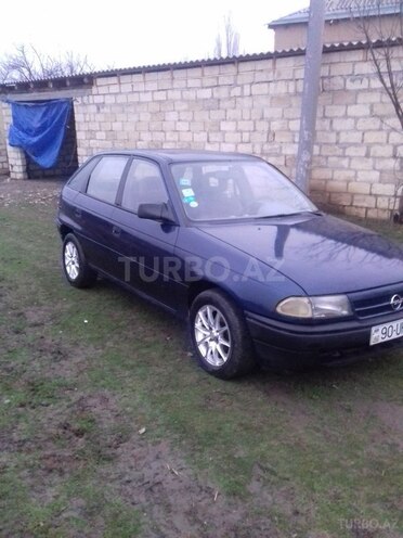 Opel Astra 1993, 421,960 km - 0.2 л - Quba