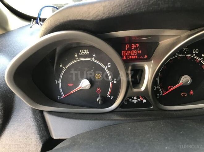 Ford Fiesta 2012, 70,000 km - 1.6 l - Bakı