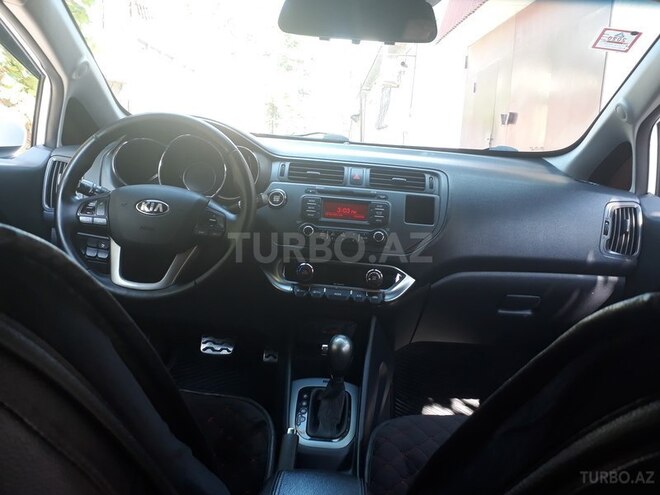 Kia Rio 2013, 130,000 km - 1.4 l - Bakı