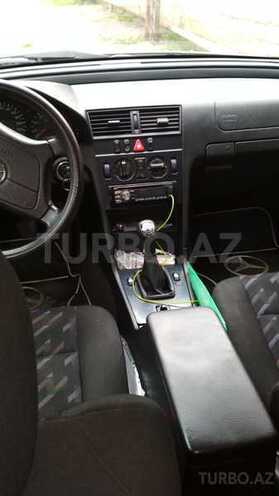 Mercedes C 200 2000, 320,000 km - 2.0 l - Balakən