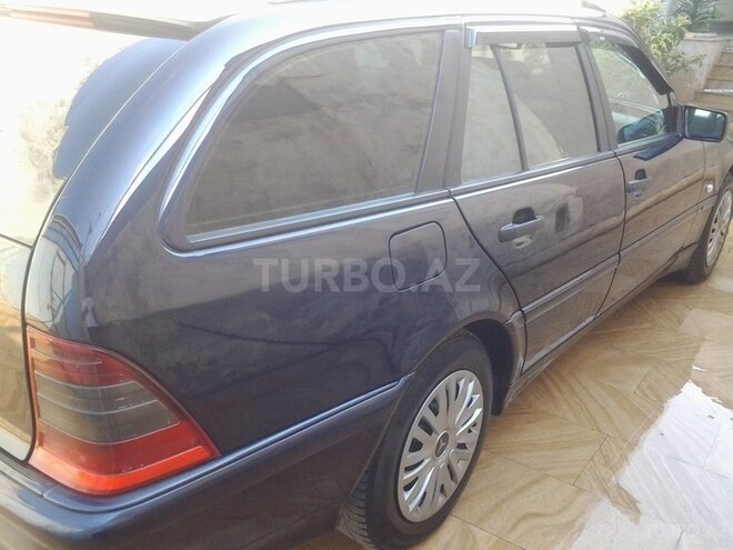 Mercedes C 220 2000, 280,000 km - 2.2 l - Bakı