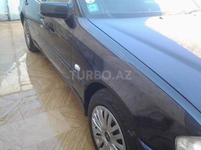 Mercedes C 220 2000, 280,000 km - 2.2 l - Bakı