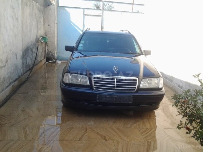 Mercedes C 220 2000, 280,000 km - 2.2 l - Bakı