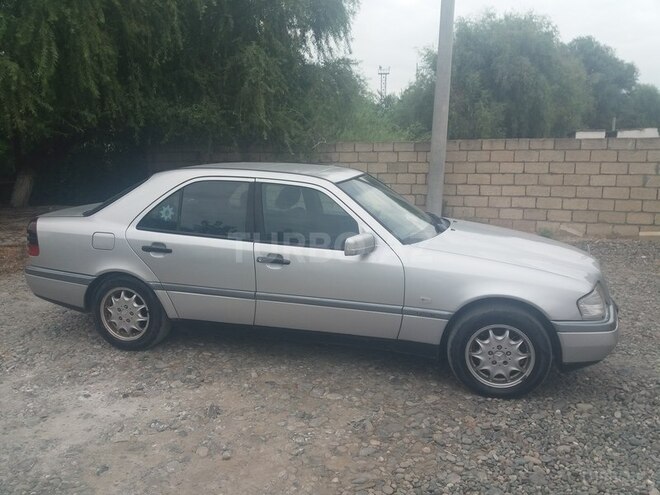 Mercedes C 180 1995, 355,000 km - 1.8 l - İmişli
