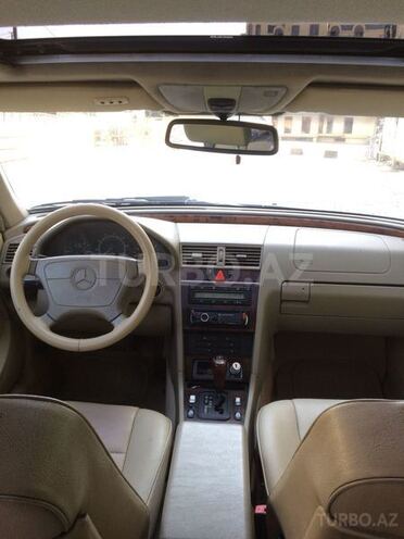 Mercedes C 230 1999, 250,000 km - 2.3 л - Bakı