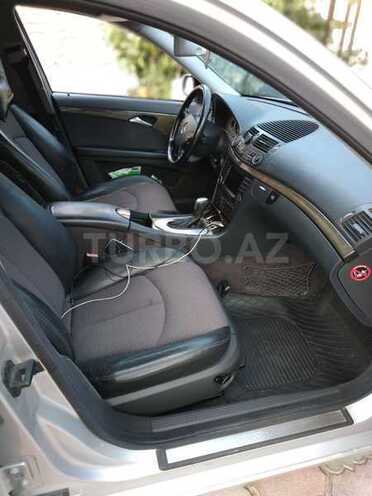 Mercedes E 220 2002, 260,000 km - 2.2 l - Bakı