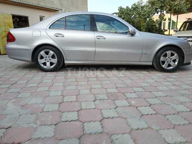 Mercedes E 220 2002, 260,000 km - 2.2 l - Bakı