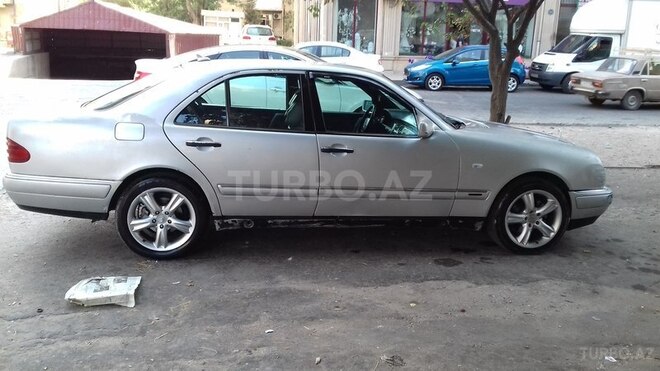 Mercedes E 290 1997, 256,000 km - 2.9 l - Bakı