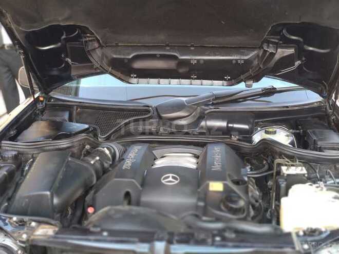 Mercedes E 240 1997, 298,000 km - 2.4 л - Gəncə