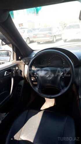 Mercedes C 200 2000, 239,000 km - 2.0 l - Bakı