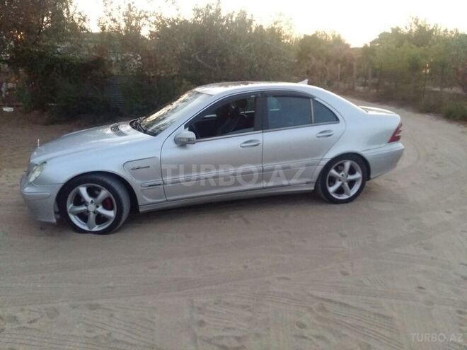 Mercedes C 200 2000, 239,000 km - 2.0 l - Bakı