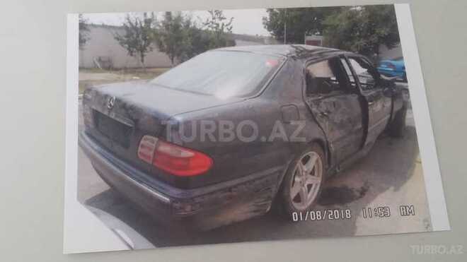 Mercedes E 240 1999, 164,000 km - 2.6 l - Xaçmaz