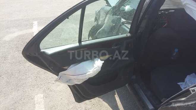 Mercedes E 240 1999, 164,000 km - 2.6 l - Xaçmaz
