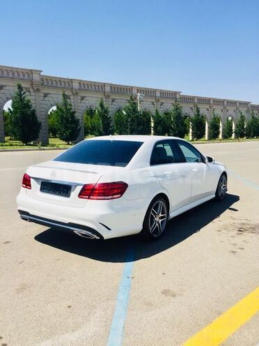 Mercedes E 200 2014, 90,000 km - 2.0 l - Gəncə