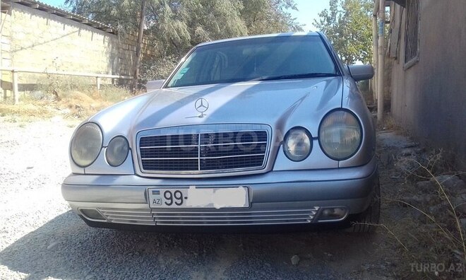 Mercedes E 220 1998, 230,000 km - 2.2 l - Bakı