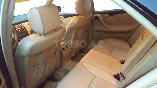 Mercedes E 320 2000, 235,000 km - 3.2 l - Bakı