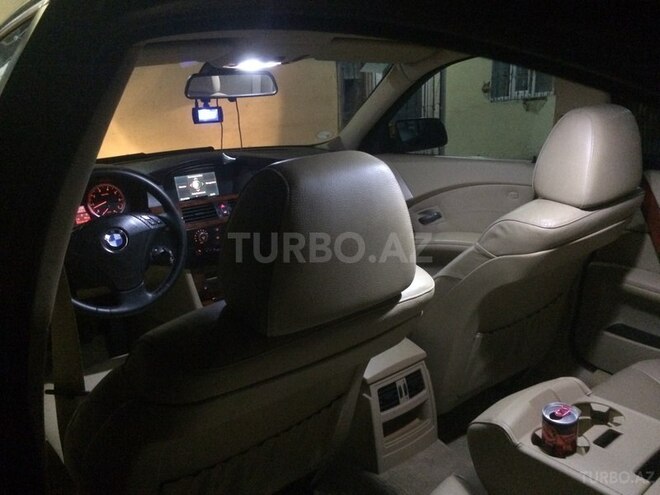 BMW 525 2004, 213,000 km - 2.5 л - Bakı
