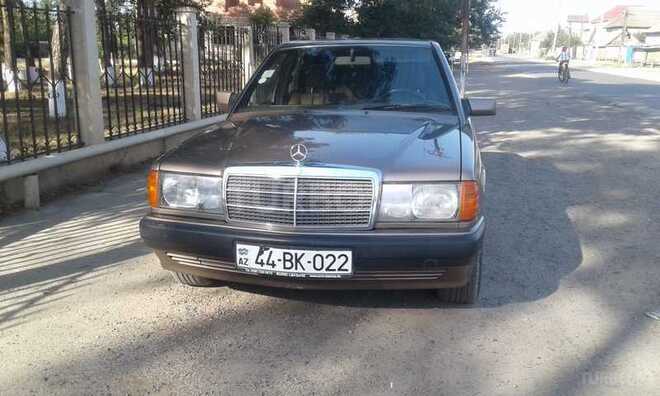 Mercedes 190 1992, 265,355 km - 2.3 l - Masallı