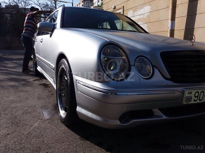Mercedes E 240 2001, 127,000 km - 2.6 л - Bakı