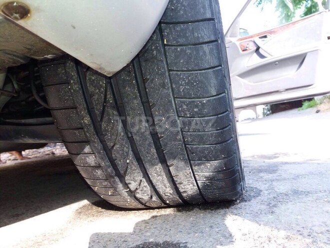 Mercedes E 240 2001, 127,000 km - 2.6 л - Bakı