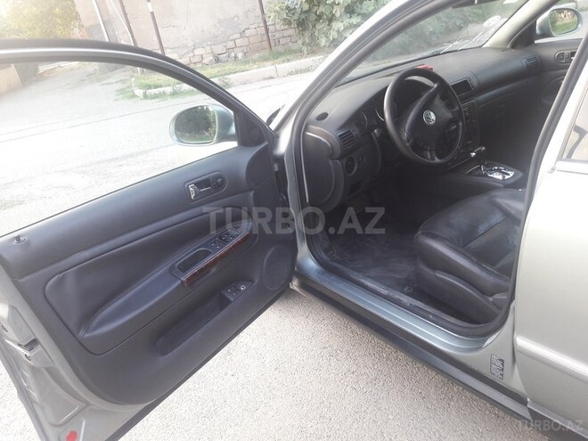 Volkswagen Passat 2004, 18,600 km - 1.8 l - Gəncə