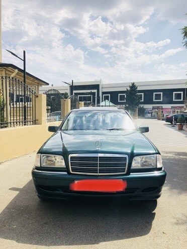 Mercedes C 200 1999, 163,457 km - 2.0 l - Bakı
