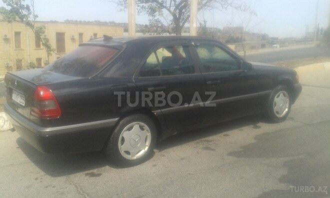 Mercedes C 200 1995, 320,000 km - 2.0 l - Bakı
