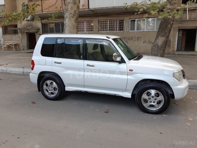 Mitsubishi Pajero io 2001, 30,000 km - 0.2 l - Mingəçevir