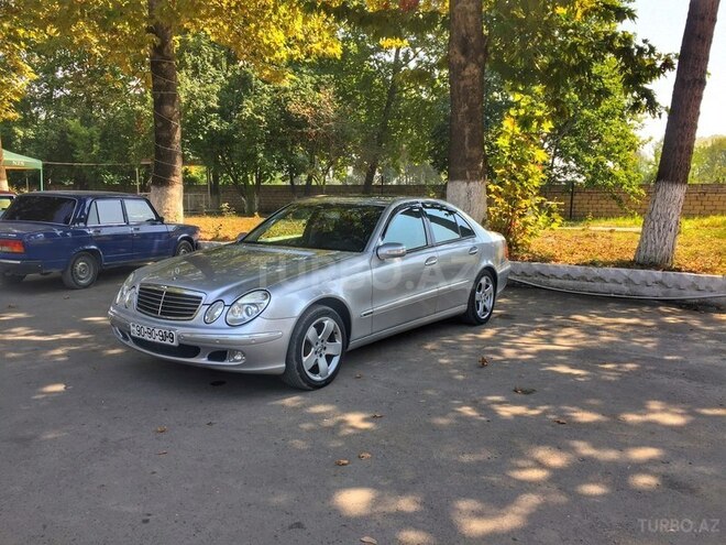 Mercedes E 240 2003, 244,320 km - 2.6 l - Ağdaş