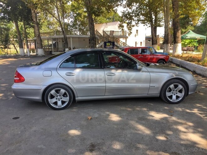 Mercedes E 240 2003, 244,320 km - 2.6 l - Ağdaş