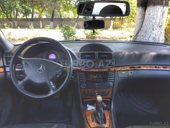 Mercedes E 240 2003, 244,320 km - 2.6 l - Ağdaş