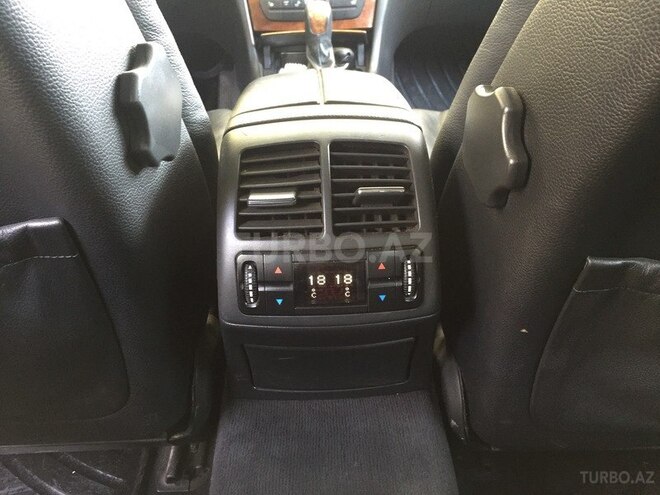 Mercedes E 240 2003, 244,320 km - 2.6 l - Ağdaş