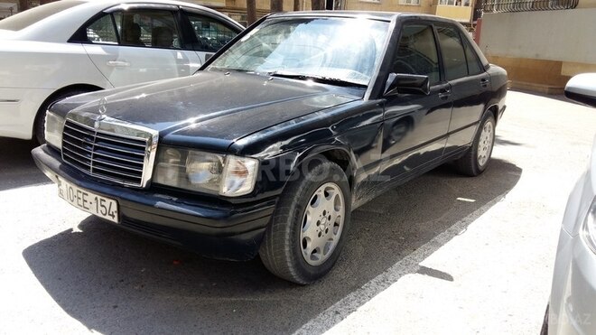 Mercedes 190 1988, 235,480 km - 2.0 л - Bakı
