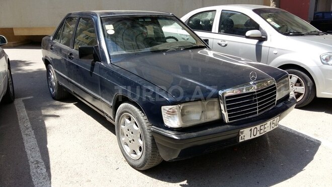 Mercedes 190 1988, 235,480 km - 2.0 л - Bakı