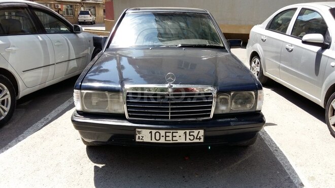 Mercedes 190 1988, 235,480 km - 2.0 л - Bakı