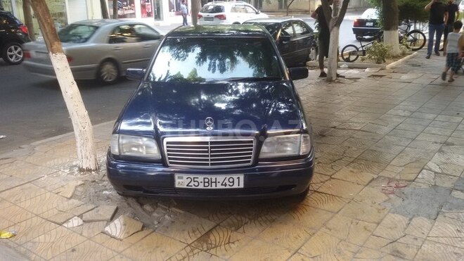 Mercedes C 230 1996, 275,000 km - 2.3 л - Bakı
