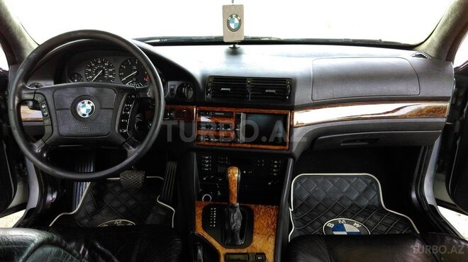 BMW 528 1996, 220,000 km - 2.8 l - Ağstafa