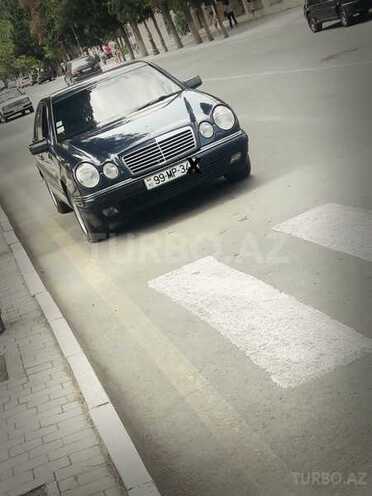 Mercedes E 240 1998, 336,750 km - 2.6 l - Bakı