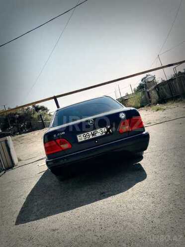 Mercedes E 240 1998, 336,750 km - 2.6 l - Bakı