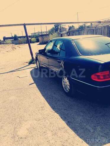 Mercedes E 240 1998, 336,750 km - 2.6 l - Bakı