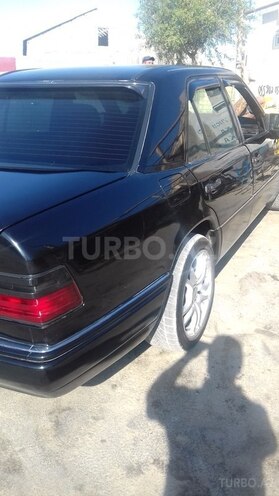 Mercedes E 220 1993, 400,000 km - 2.2 л - Bakı