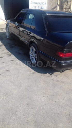 Mercedes E 220 1993, 400,000 km - 2.2 л - Bakı