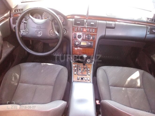 Mercedes E 240 2000, 222,000 km - 0.3 l - Ağstafa