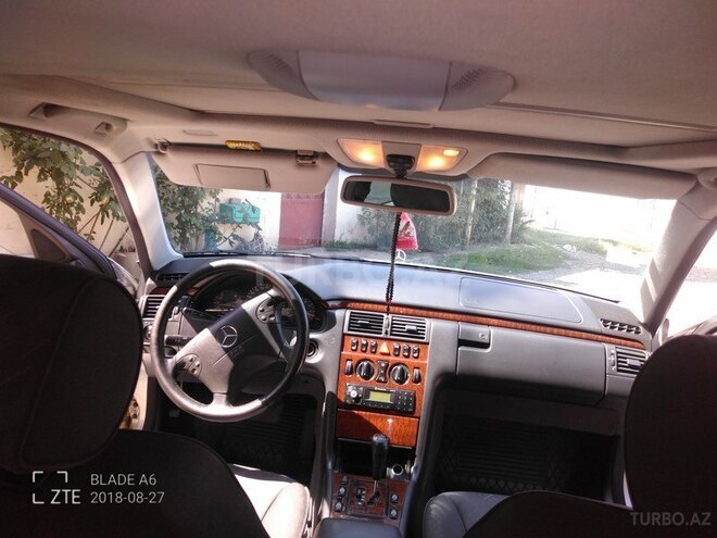 Mercedes E 240 2000, 222,000 km - 0.3 l - Ağstafa